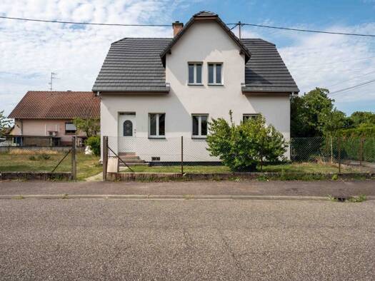 Maison à vendre 312 000 € 4 pièces 2 chambres 116 m² 747 m² de terrain Sessenheim 67770