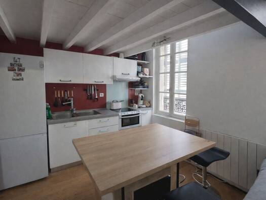 Appartement à vendre 187 950 € 2 pièces 1 chambre 47 m² Étage 2/2 Centre Ville Nord Rochefort 17300