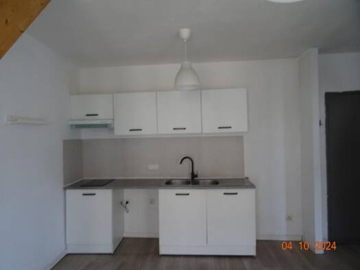 Duplex à louer 711 € 3 pièces 2 chambres 43 m² 2ème étage Centre et Abords Roquevaire 13360