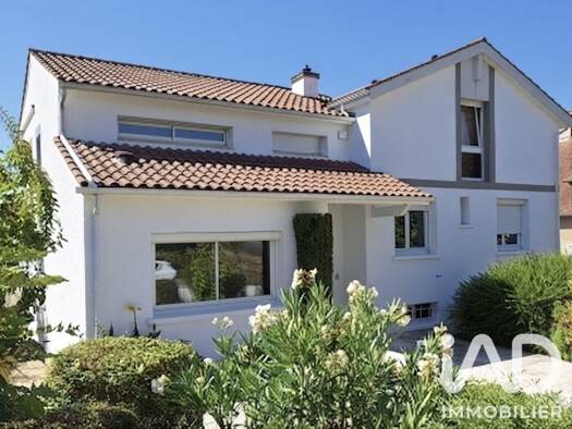 Maison à vendre 399 000 € 9 pièces 5 chambres 271 m² 528 m² de terrain Cabessut Cahors 46000
