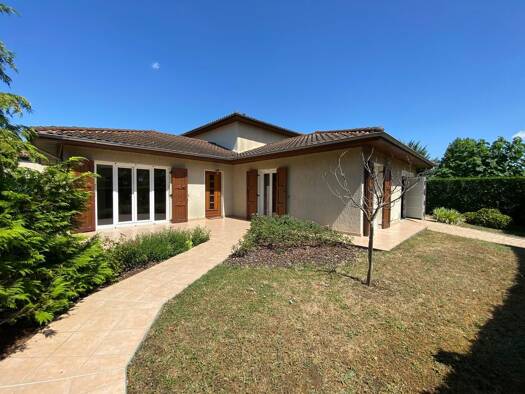 Maison à vendre 419 000 € 5 pièces 4 chambres 138 m² 685 m² de terrain Ars-sur-Formans 01480