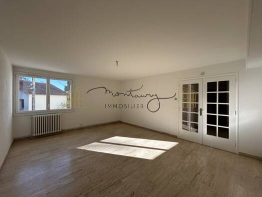 Appartement à louer 890 € 3 pièces 2 chambres 76,4 m² 2ème étage Nîmes 30900