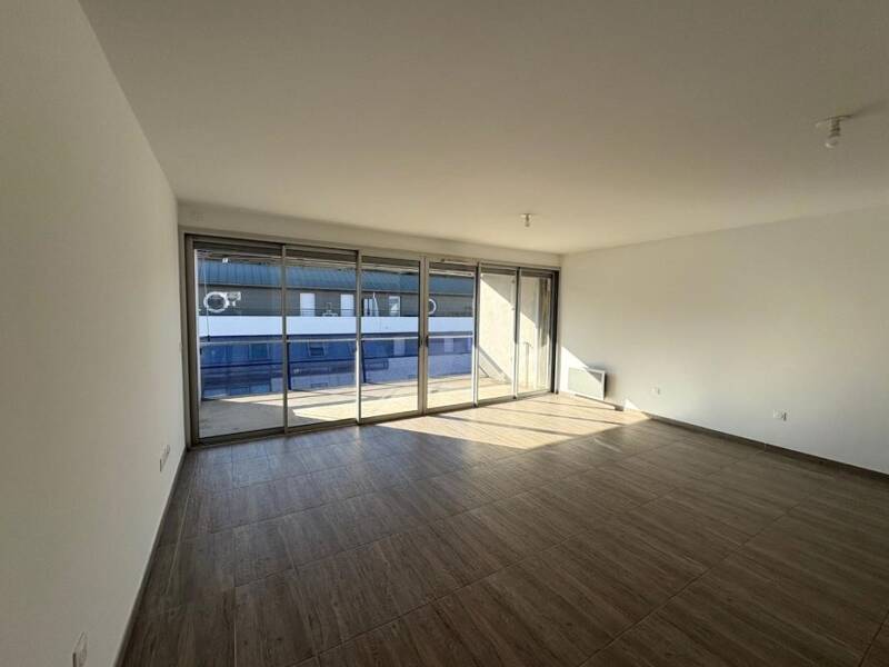 Maison à louer, 66m², MARSEILLE 4E