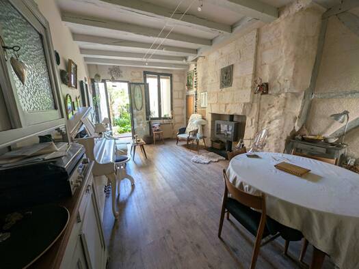 Maison à louer 1 250 € 6 pièces 4 chambres 108 m² Centre Ville Bourges 18000