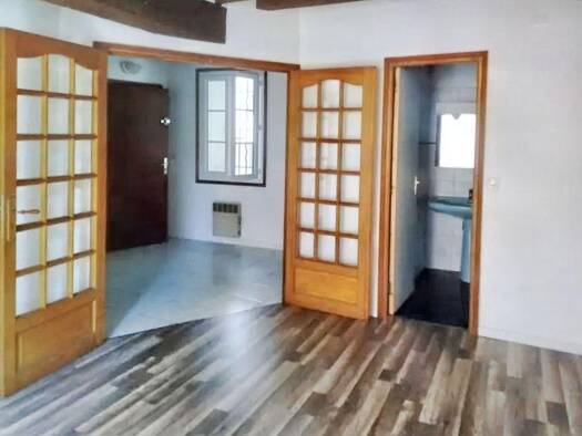 Appartement à louer - logement étudiant 547 € 1 pièce 22 m² 1er étage Meulan Limay 78250