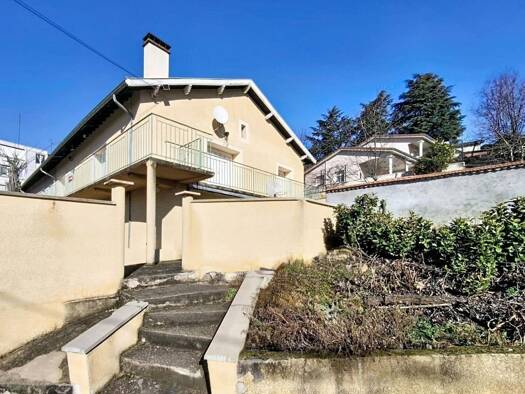 Maison à vendre 249 000 € 8 pièces 5 chambres 195 m² 1 287 m² de terrain Centre La Ricamarie 42150