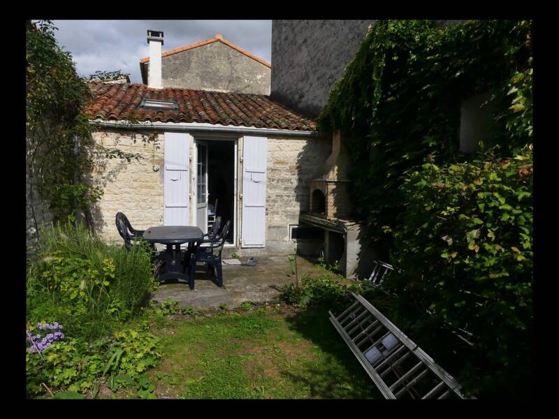 Maison à vendre, 197m², SURGERES
