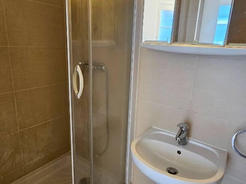 Maison à louer, 21m², PARIS 18E