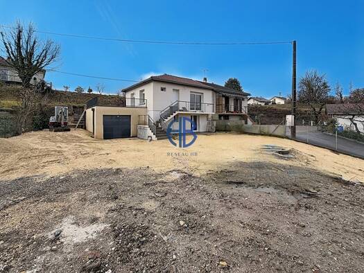 Maison à vendre 248 000 € 4 pièces 3 chambres 82 m² 680 m² de terrain Renage 38140