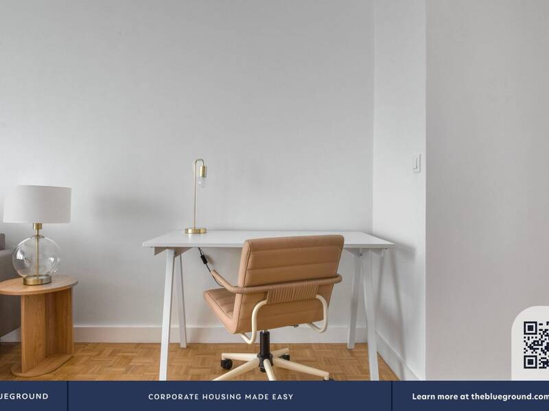 Maison à louer, 80m², PARIS 17E