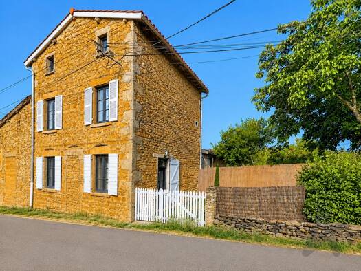 Maison à vendre 330 000 € 4 pièces 3 chambres 114 m² 120 m² de terrain Bully 69210
