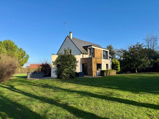 Maison de plain-pied à vendre 500 000 € 7 pièces 4 chambres 180 m² 3 759 m² de terrain Saint-Sauflieu 80160