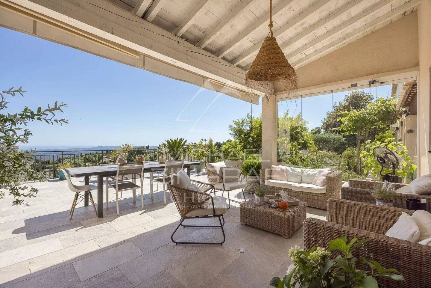Maison à vendre, 223m², TOURRETTES SUR LOUP