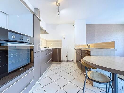 Appartement à vendre 185 000 € 4 pièces 3 chambres 83,54 m² Étage 3/5 Bastille Fontaine 38600