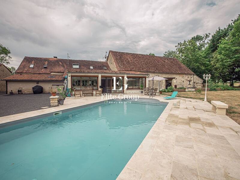 Maison à vendre, 174m², LA PUYE