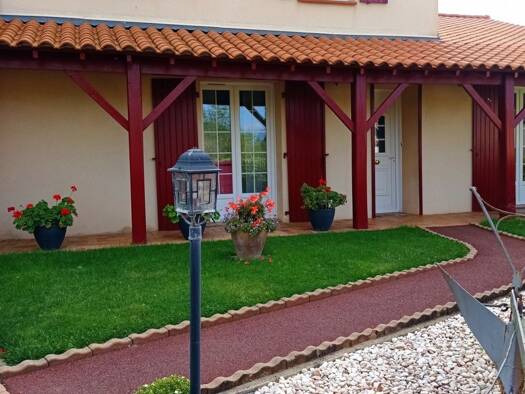 Maison à vendre 257 500 € 5 pièces 3 chambres 127 m² 1 171 m² de terrain La Ferrière 85280