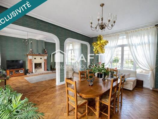 Maison à vendre 309 000 € 11 pièces 4 chambres 269 m² 5 671 m² de terrain Berthenicourt 02240