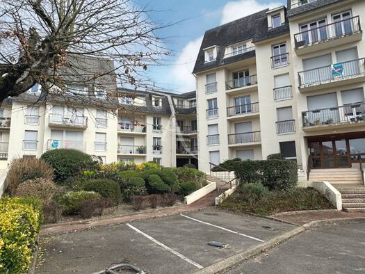 Appartement à vendre 77 500 € 2 pièces 1 chambre 48 m² Étage 1/3 Romorantin Lanthenay 41200