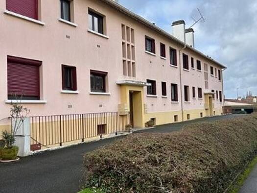 Appartement à louer 1 280 € 3 pièces 2 chambres 70 m² 1er étage Ancien Centre Ville Ermont 95120