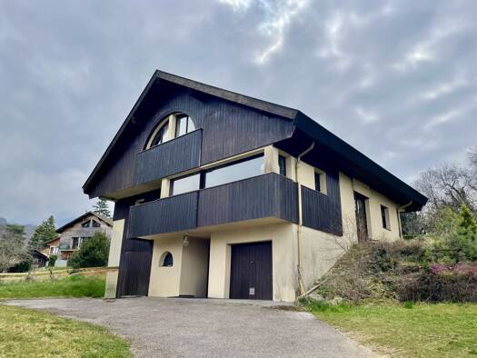 Maison à vendre 1 260 000 € 6 pièces 3 chambres 180 m² 2 000 m² de terrain Talloires-Montmin 74290