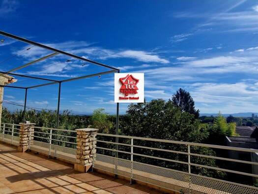 Maison à vendre 265 000 € 6 pièces 4 chambres 149 m² 382 m² de terrain Pont-Saint-Esprit 30130