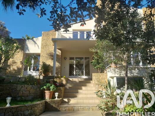 Maison à vendre 1 790 000 € 8 pièces 5 chambres 292 m² 1 313 m² de terrain Les Picotieres-Poussaraque-La Milhiere Sanary-sur-Mer 83110
