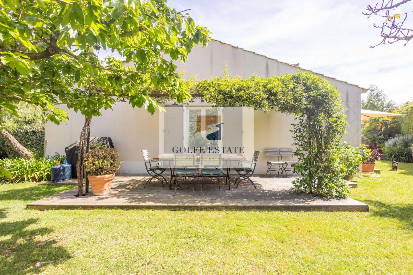 Maison à vendre, 130m², LA CROIX VALMER
