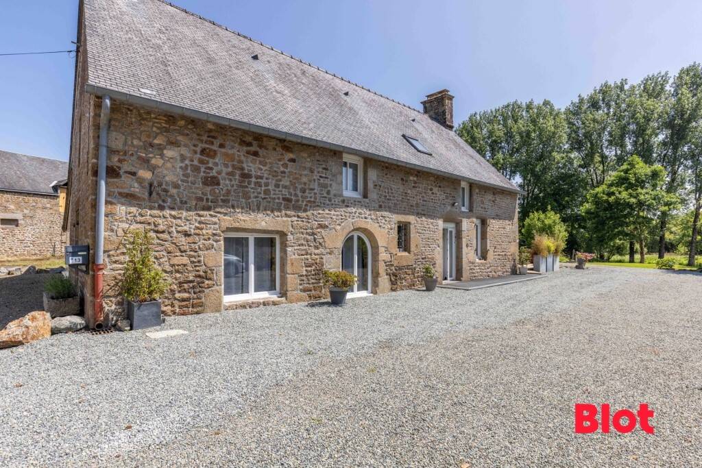 Maison à vendre, 195m², LA BAZOUGE DU DESERT