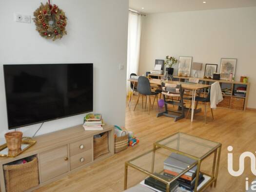 Maison de ville à vendre 259 000 € 6 pièces 5 chambres 134 m² 97 m² de terrain Coteau Nord Ouest Nord Épernay 51200