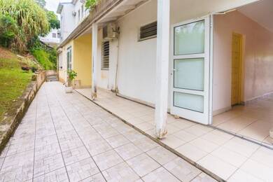 Local commercial à vendre 27 572 € 26 m² de surface de vente Baie-Mahault 97122