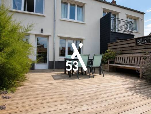 Immeuble à vendre 319 900 € 196 m² Wizernes 62570