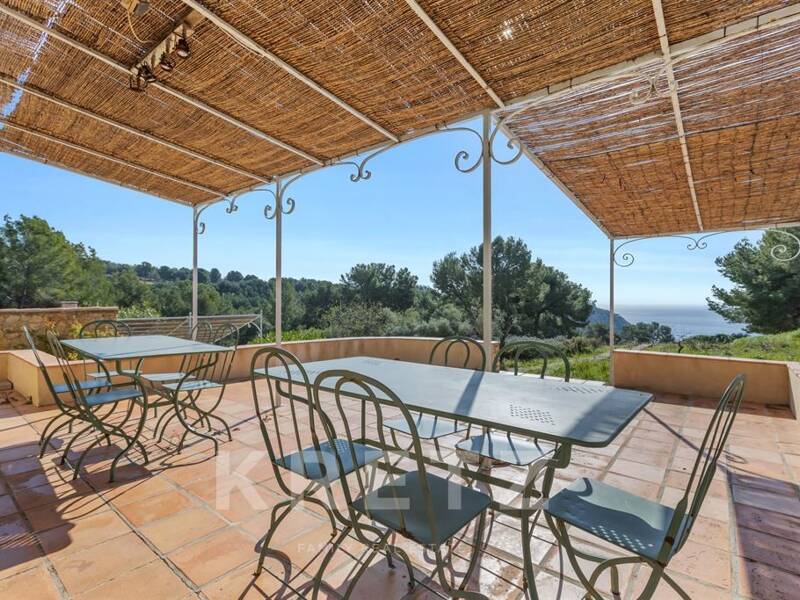 Maison à vendre, 280m², SAINT CYR SUR MER
