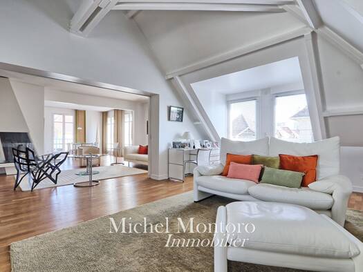 Duplex à vendre 1 670 000 € 6 pièces 3 chambres 185,7 m² Étage 2/2 Armagis Saint-Germain-en-Laye 78100