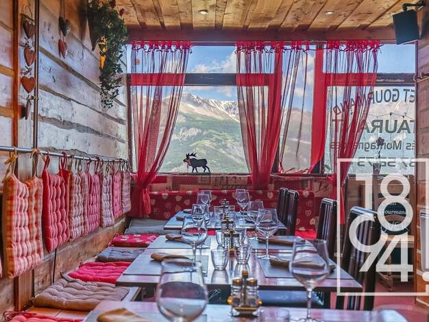 Restaurant à vendre 450 000 € 61 m² d'espace de restauration Uvernet-Fours 04400