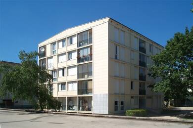 Appartement à louer 527 € 3 pièces 2 chambres 60 m² 1er étage Ateliers SNCF Chenôve 21300