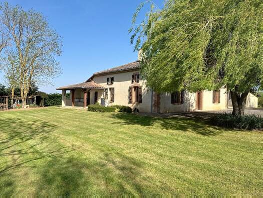 Maison à vendre 315 000 € 7 pièces 5 chambres 270 m² 4 000 m² de terrain Labastide-Paumès 31230