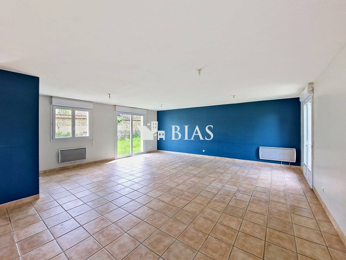 Maison à vendre, 137m², SAINT ETIENNE DU VAUVRAY