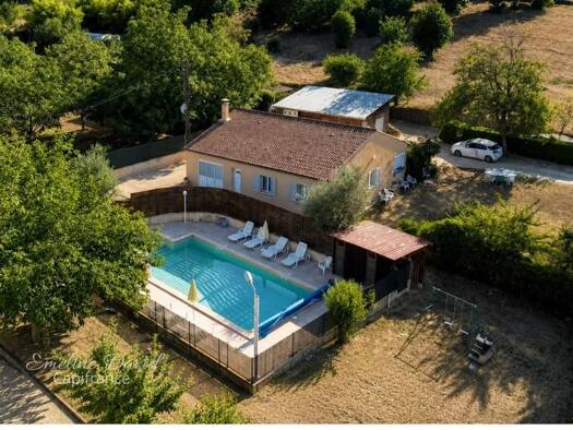 Maison de plain-pied à vendre 330 000 € 4 pièces 3 chambres 125 m² 7 500 m² de terrain Temniac Sarlat-la-Canéda 24200
