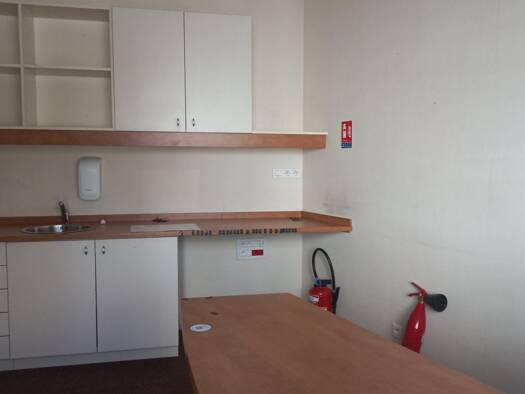 Local commercial à louer 780 € 100 m² de surface de vente Mauléon-Licharre 64130