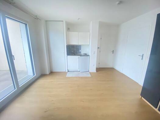 Appartement à louer - Première occupation - logement étudiant 731 € 1 pièce 23,47 m² Étage 2/2 Paris Chennevieres Chennevières-sur-Marne 94430