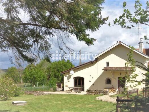 Maison de ville à vendre 159 000 € 3 pièces 2 chambres 108 m² 750 m² de terrain Colombier-en-Brionnais 71800