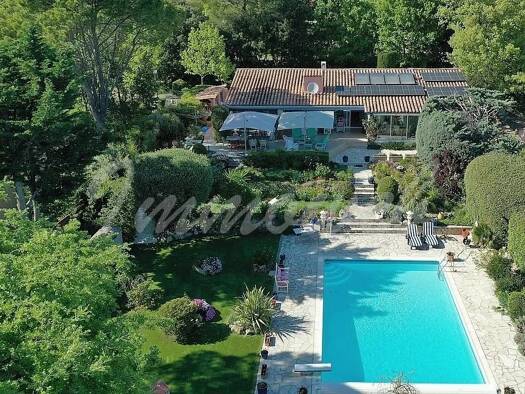 Maison de plain-pied à vendre 749 000 € 6 pièces 4 chambres 130 m² 1 450 m² de terrain Seillans 83440