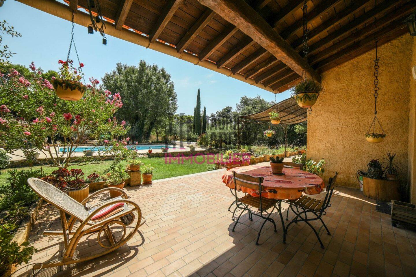 Maison à vendre, 170m², UCHAUX