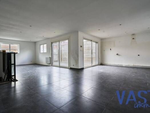 Maison à vendre 140 000 € 3 pièces 2 chambres 118,4 m² Moulin-Poterie Roubaix 59100