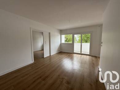 Appartement à vendre 109 000 € 2 pièces 1 chambre 42 m² Étage 1/8 Croix Blanche-Plein Ciel-Nord Est Le Mée-sur-Seine 77350