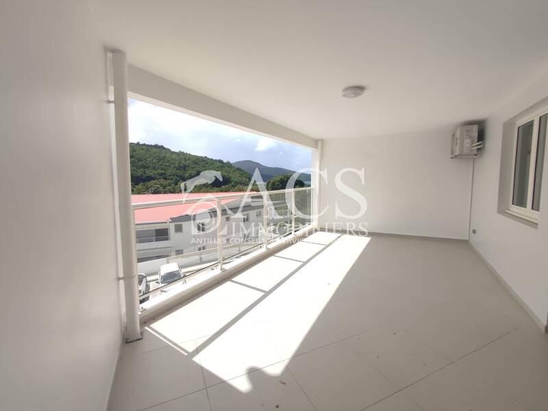 Maison à louer, 79m², LES TROIS ILETS