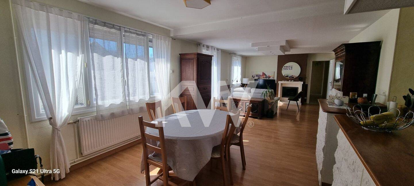 Maison à vendre, 131m², NEUVILLE AUX BOIS