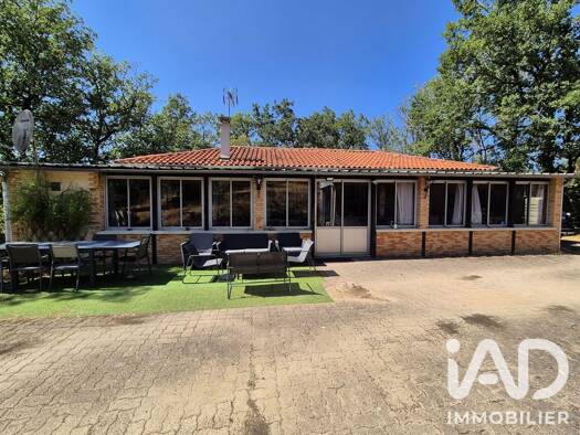 Maison de plain-pied à vendre 148 000 € 4 pièces 2 chambres 107 m² 3 936 m² de terrain Montagne Noire Mazamet 81200