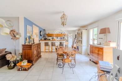 Maison à vendre 884 000 € 7 pièces 5 chambres 171 m² 1 077 m² de terrain Le Port-Marly 78560