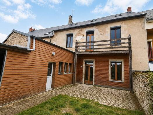 Maison à vendre 159 500 € 6 pièces 3 chambres 182,1 m² 596 m² de terrain Ajain 23380